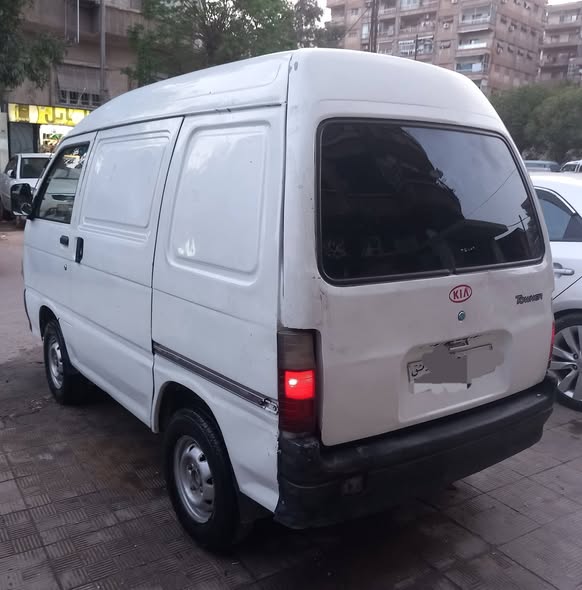 كيا تاونر 2001 - صورة 2