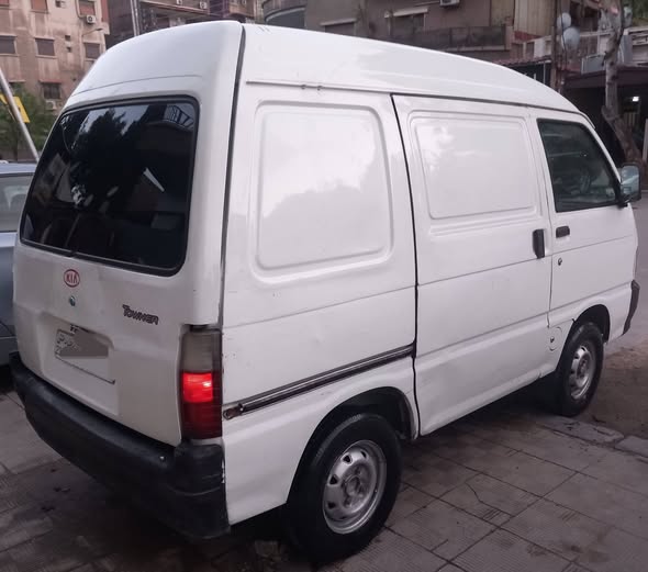 كيا تاونر 2001 - صورة 3