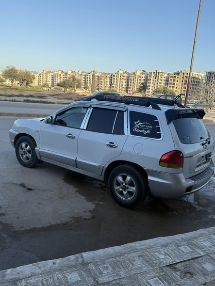 هيونداي سانتافي 2005 - صورة 4