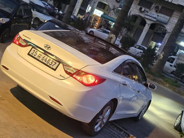 هونداي سوناتا 2012 - صورة 4