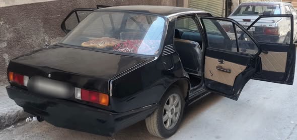 أوبل اسكونا 1977 - صورة 2