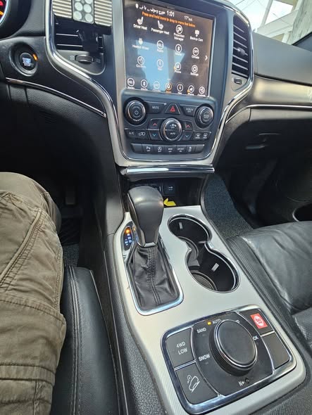 جيب جراند شيروكي 2018 - صورة 4