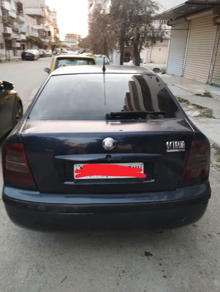 سكودا اوكتافيا 2002 - صورة 4