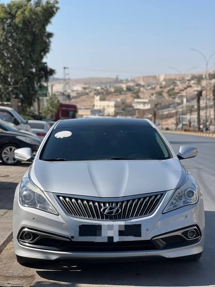 هيونداي أزيرا 2015 - صورة 2