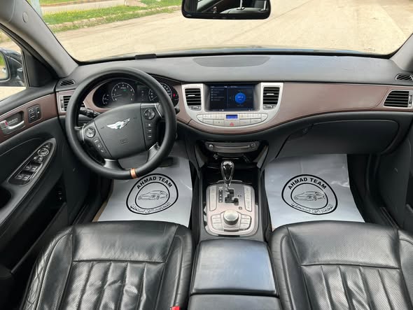 هيونداي جينيسيس 2012 - صورة 3