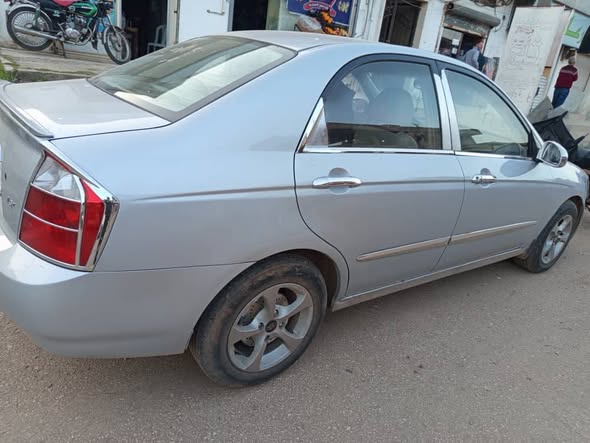 كيا سبيكترا 2006 - صورة 3