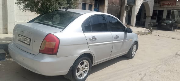 هيونداي فيرنا 2007 - صورة 4