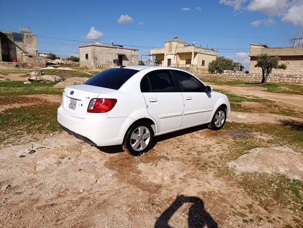 كيا ريو 2010 - صورة 3