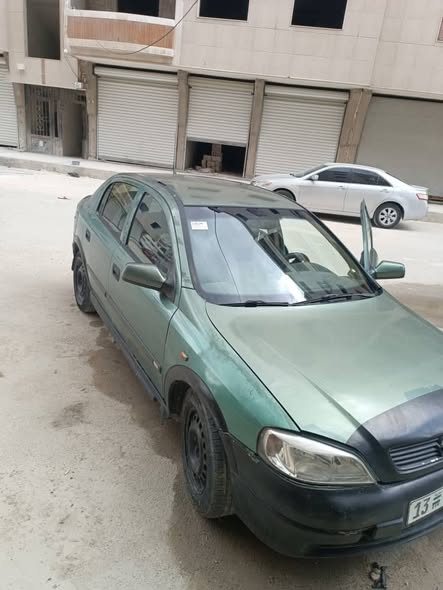 أوبل أسترا 1998 - صورة 3