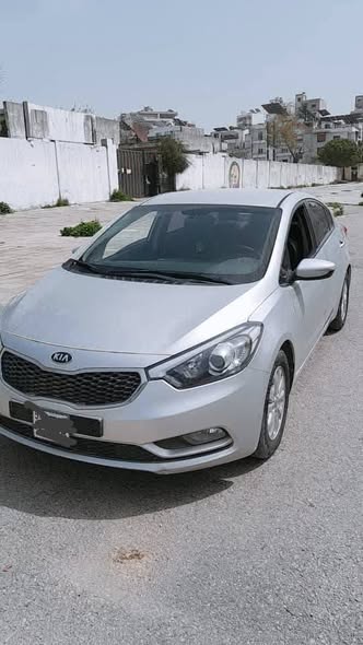 كيا K3 2015 - صورة 2