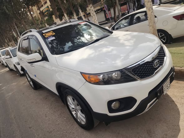 كيا سورينتو 2010 - صورة 5