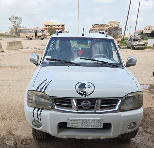 نيسان بيك أب 2000 - صورة 2