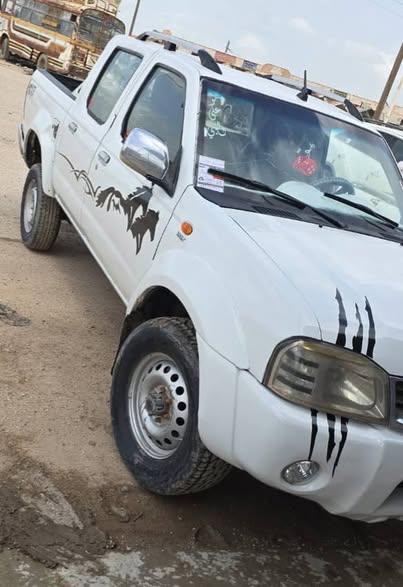 نيسان بيك أب 2000 - صورة 3