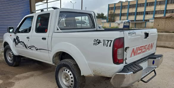 نيسان بيك أب 2000 - صورة 5