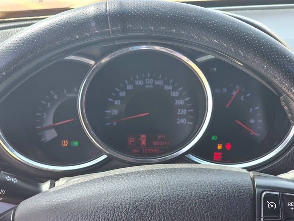 كيا سورينتو 2010 - صورة 4