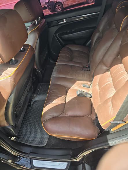 كيا سورينتو 2010 - صورة 5