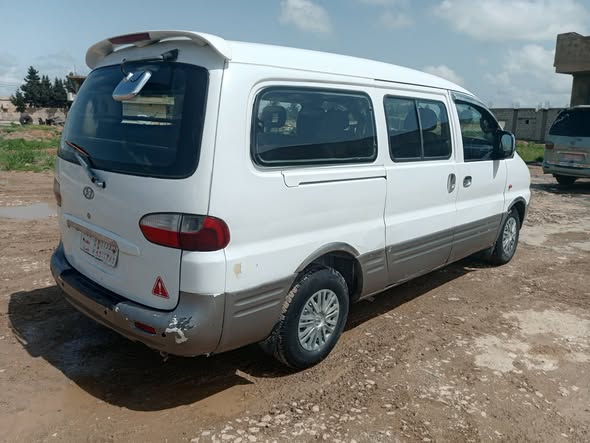 هيونداي اتش 1 2003 - صورة 5