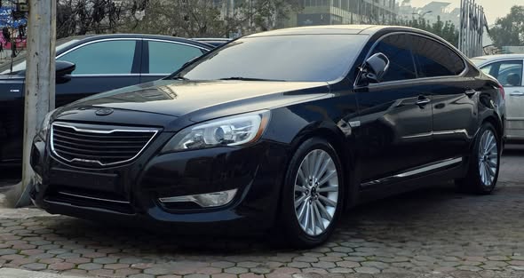 كيا كادينزا 2012 - صورة 2