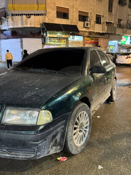 سكودا اكتافيا 1998 - صورة 1