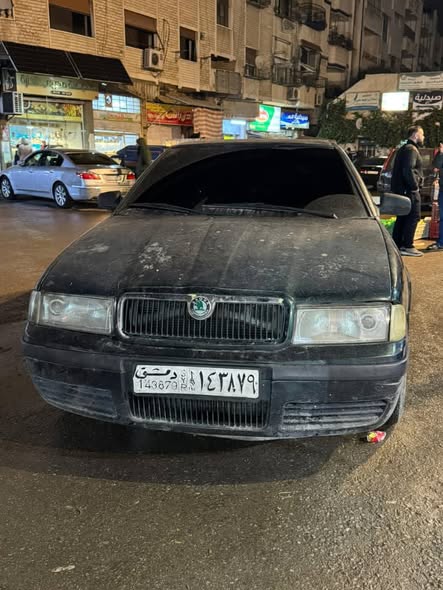 سكودا اكتافيا 1998 - صورة 2