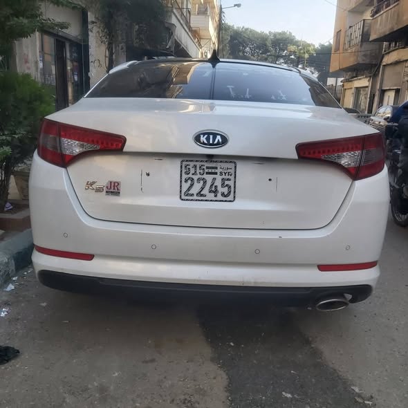 كيا اوبتيما 2011 - صورة 2