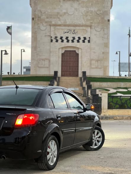 كيا ريو 2011 - صورة 4