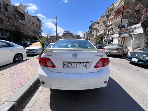 تويوتا كورولا 2010 - صورة 4