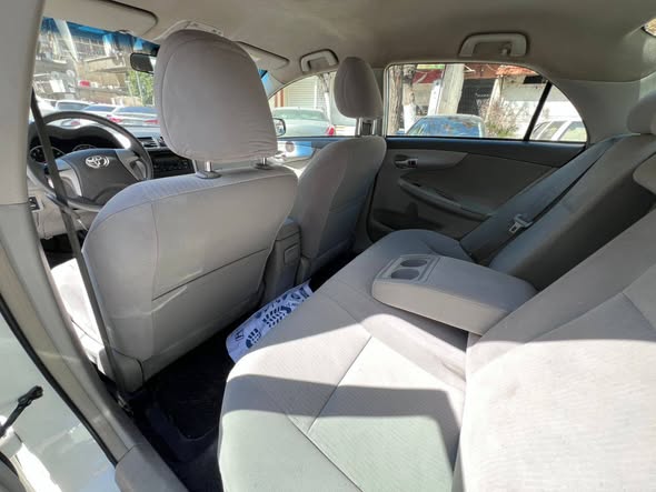 تويوتا كورولا 2010 - صورة 5