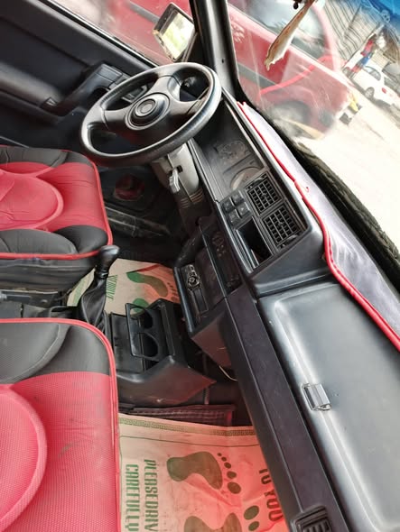 سكودا بيك أب 1995 - صورة 1