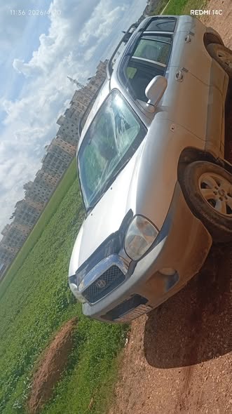 هيونداي سنتافي 2004 - صورة 1