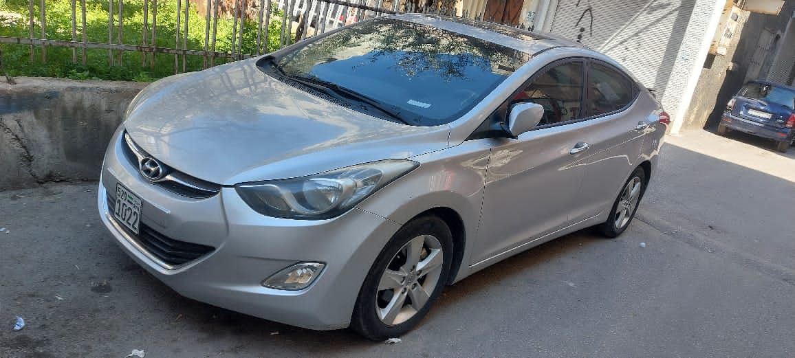 هيونداي افانتي 2011