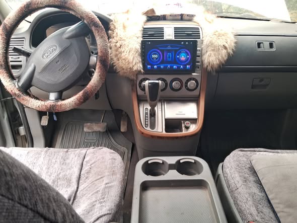 كيا كرنفال 2002 - صورة 5