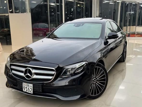 مرسيدس E300 2018 - صورة 2