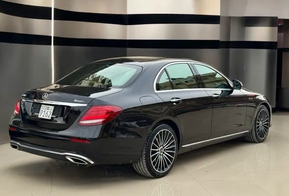 مرسيدس E300 2018 - صورة 5