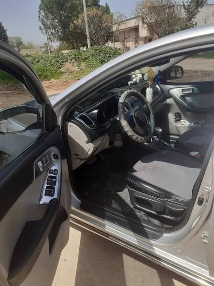 كيا فورتي 2009 - صورة 5