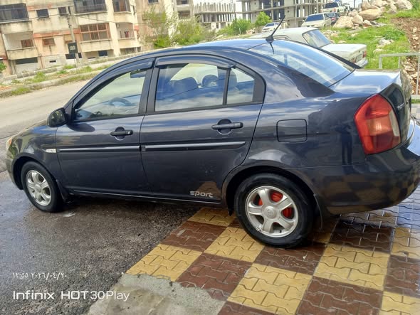 هيونداي فيرنا 2007 - صورة 4