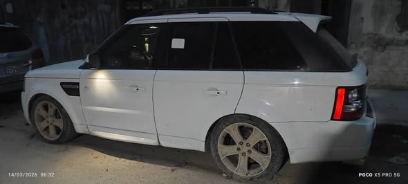 رنج روفر سبورت 2012 - صورة 4