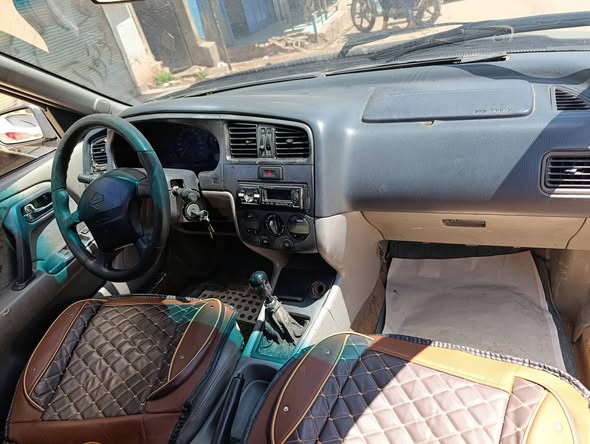 نيسان ألميرا 2000 - صورة 4