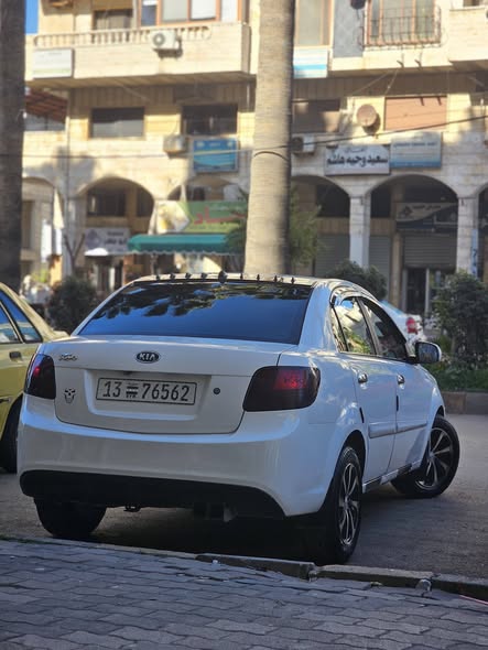 كيا ريو 2011 - صورة 5
