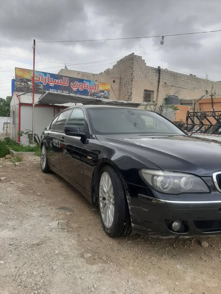 بي إم دبليو 740 2006 - صورة 1