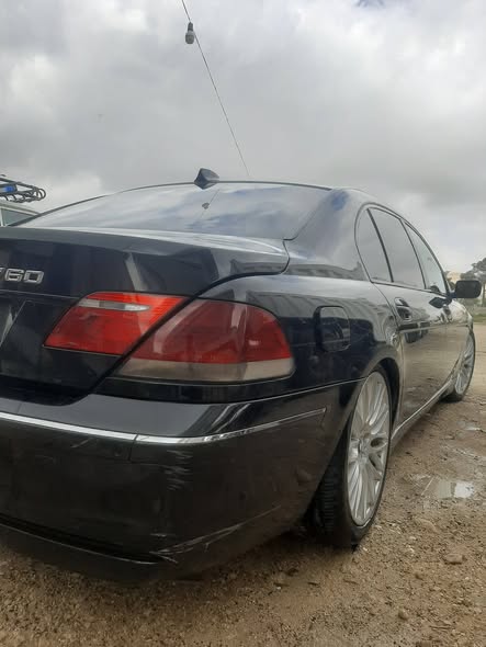 بي إم دبليو 740 2006 - صورة 2