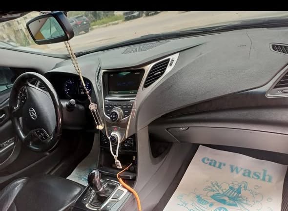 هيونداي ازيرا 2011 - صورة 2