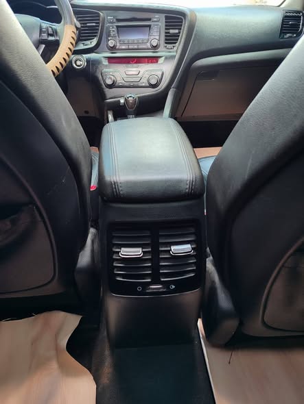 كيا K5 2011 - صورة 5