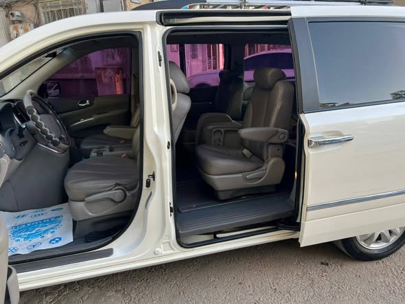 كيا كرنفال 2009 - صورة 3