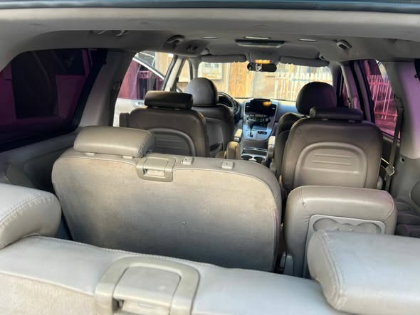 كيا كرنفال 2009 - صورة 5