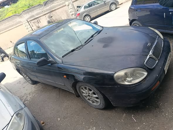 دايو لوغانزا 2000 - صورة 3