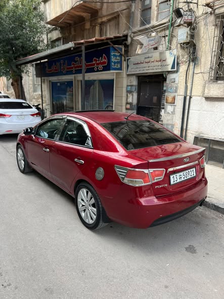 كيا فورتي 2009 - صورة 2