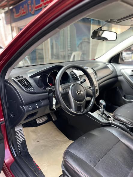 كيا فورتي 2009 - صورة 5