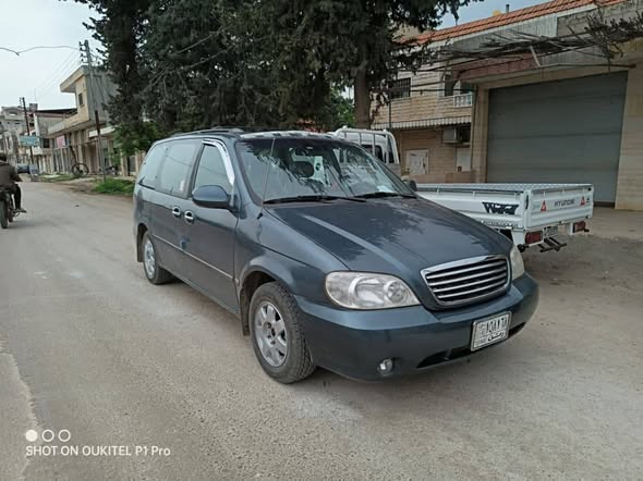 كيا كرنفال 2002 - صورة 3