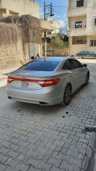 هيونداي أزيرا 2011 - صورة 5